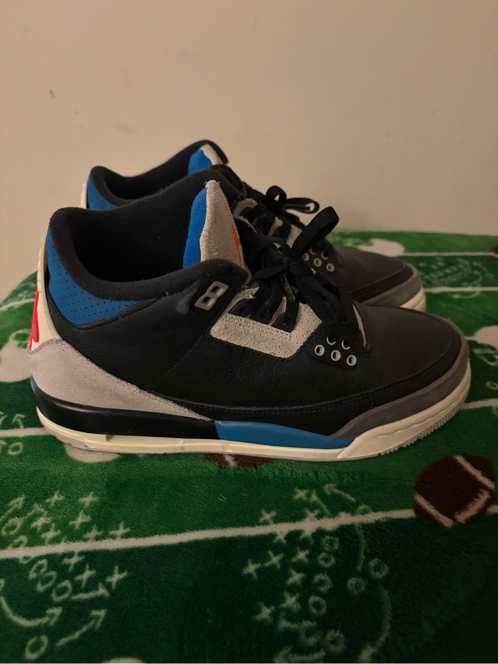 Jordan Kids Black and Blue Low-Top Sneakers with Gray and Red Accents